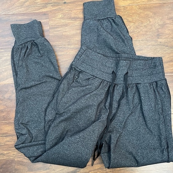 Lululemon Ready to Rulu Joggers Size 4 - Picture 2 of 6